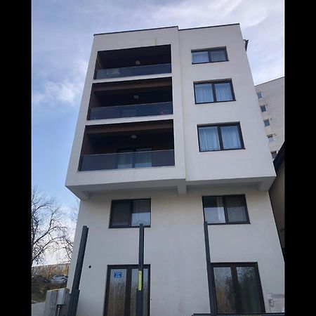 Escape Lounge Apartment Craiova Exterior foto