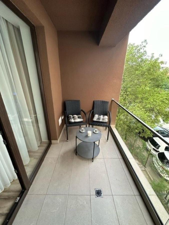 Escape Lounge Apartment Craiova Exterior foto