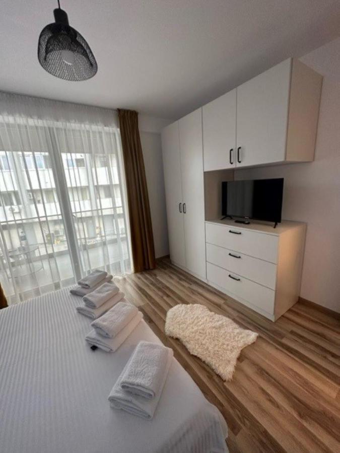 Escape Lounge Apartment Craiova Exterior foto