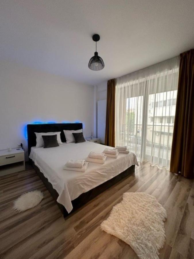 Escape Lounge Apartment Craiova Exterior foto